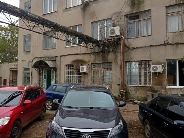 Серый Киа Sportage, объемом двигателя 1.7 л и пробегом 151 тыс. км за 11000 $, фото 2 на Automoto.ua