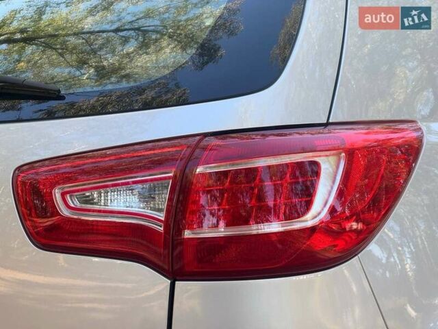 Сірий Кіа Sportage, об'ємом двигуна 2 л та пробігом 142 тис. км за 11450 $, фото 16 на Automoto.ua