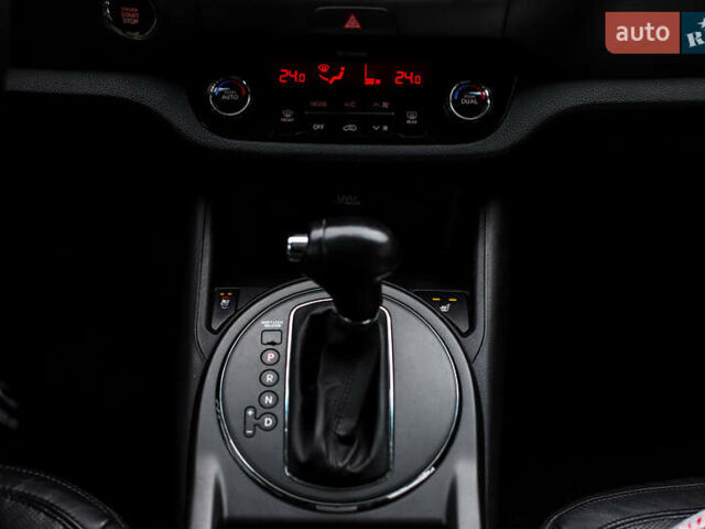 Серый Киа Sportage, объемом двигателя 2 л и пробегом 245 тыс. км за 14500 $, фото 18 на Automoto.ua