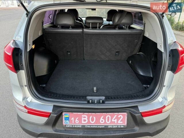 Сірий Кіа Sportage, об'ємом двигуна 2 л та пробігом 186 тис. км за 13500 $, фото 8 на Automoto.ua