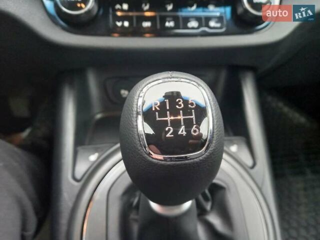 Серый Киа Sportage, объемом двигателя 1.7 л и пробегом 224 тыс. км за 11900 $, фото 1 на Automoto.ua