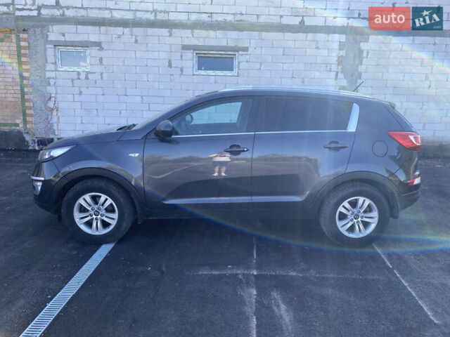 Серый Киа Sportage, объемом двигателя 2 л и пробегом 174 тыс. км за 13500 $, фото 2 на Automoto.ua
