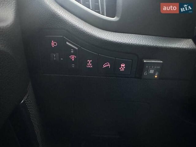 Сірий Кіа Sportage, об'ємом двигуна 2 л та пробігом 185 тис. км за 13399 $, фото 49 на Automoto.ua