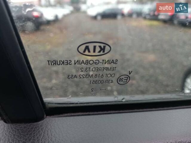 Серый Киа Sportage, объемом двигателя 1.7 л и пробегом 224 тыс. км за 11900 $, фото 49 на Automoto.ua