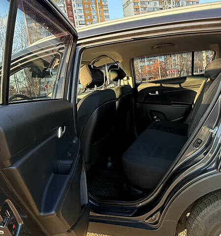 Серый Киа Sportage, объемом двигателя 1.69 л и пробегом 115 тыс. км за 12500 $, фото 13 на Automoto.ua