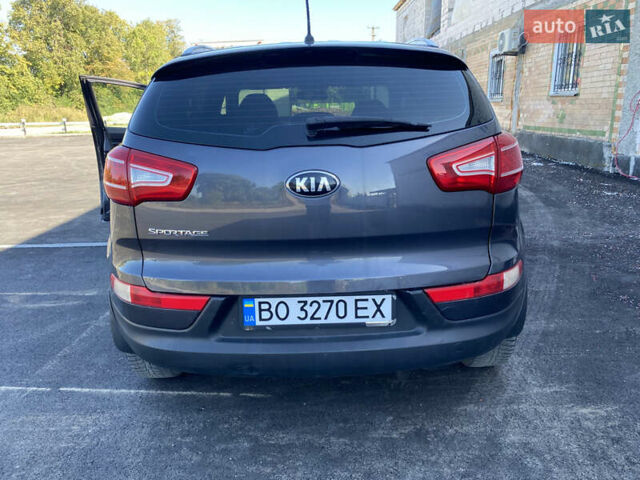 Серый Киа Sportage, объемом двигателя 2 л и пробегом 174 тыс. км за 13500 $, фото 7 на Automoto.ua