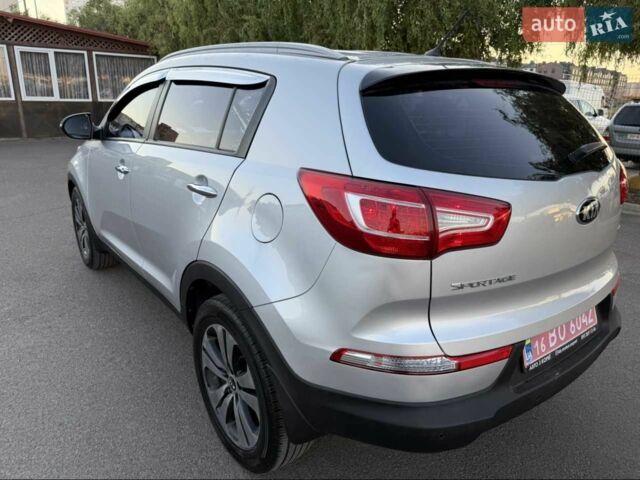 Сірий Кіа Sportage, об'ємом двигуна 2 л та пробігом 186 тис. км за 13500 $, фото 6 на Automoto.ua
