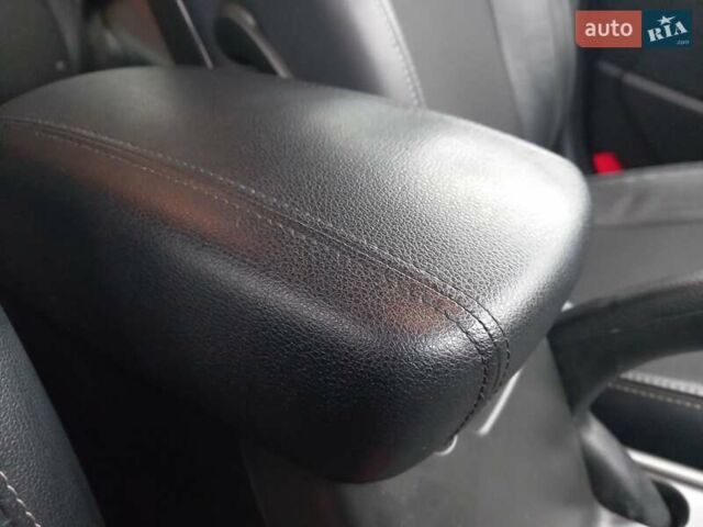 Серый Киа Sportage, объемом двигателя 1.7 л и пробегом 224 тыс. км за 11900 $, фото 31 на Automoto.ua