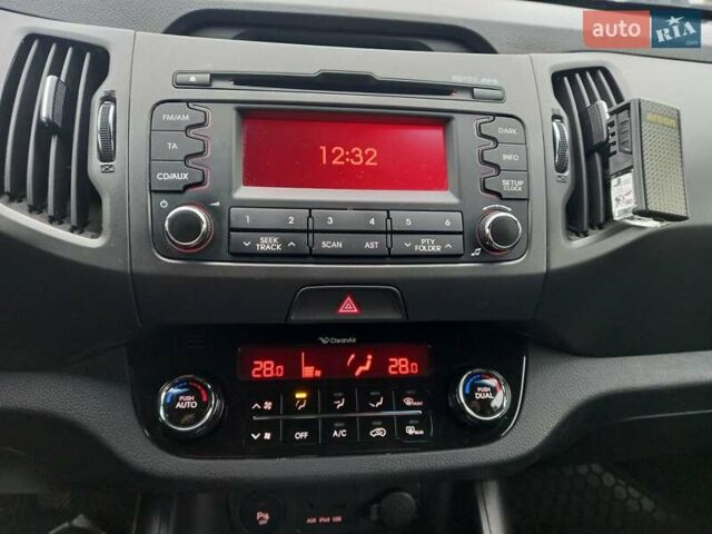 Серый Киа Sportage, объемом двигателя 1.7 л и пробегом 224 тыс. км за 11900 $, фото 13 на Automoto.ua