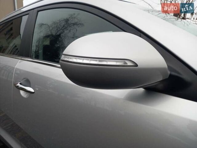 Серый Киа Sportage, объемом двигателя 1.7 л и пробегом 224 тыс. км за 11900 $, фото 63 на Automoto.ua