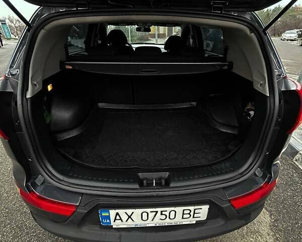 Серый Киа Sportage, объемом двигателя 1.98 л и пробегом 226 тыс. км за 10700 $, фото 2 на Automoto.ua