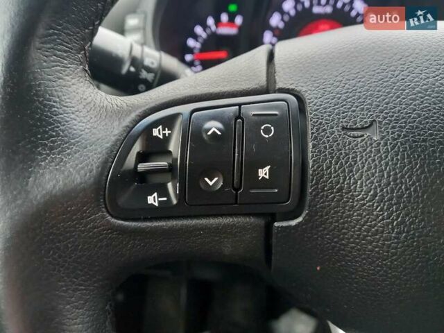 Серый Киа Sportage, объемом двигателя 1.7 л и пробегом 224 тыс. км за 11900 $, фото 12 на Automoto.ua