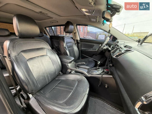 Серый Киа Sportage, объемом двигателя 2 л и пробегом 166 тыс. км за 15999 $, фото 10 на Automoto.ua