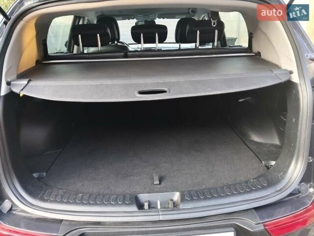 Сірий Кіа Sportage, об'ємом двигуна 2 л та пробігом 230 тис. км за 12400 $, фото 19 на Automoto.ua
