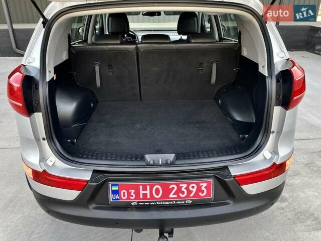 Серый Киа Sportage, объемом двигателя 2 л и пробегом 246 тыс. км за 12999 $, фото 88 на Automoto.ua