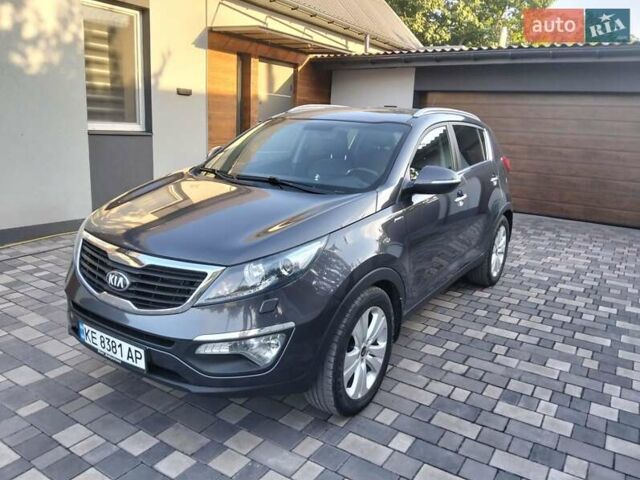 Сірий Кіа Sportage, об'ємом двигуна 2 л та пробігом 230 тис. км за 12400 $, фото 1 на Automoto.ua