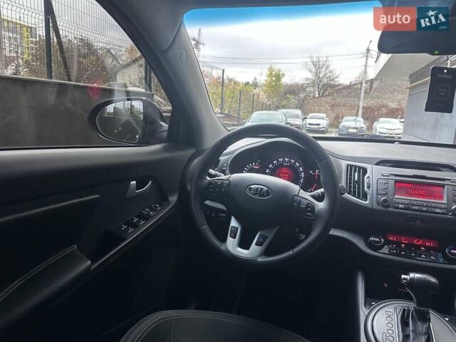 Сірий Кіа Sportage, об'ємом двигуна 2 л та пробігом 185 тис. км за 13399 $, фото 44 на Automoto.ua