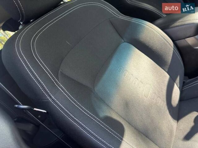 Сірий Кіа Sportage, об'ємом двигуна 2 л та пробігом 142 тис. км за 11450 $, фото 44 на Automoto.ua