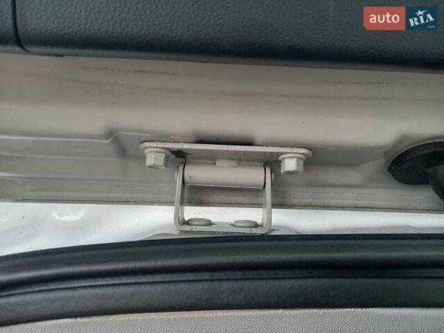 Серый Киа Sportage, объемом двигателя 1.7 л и пробегом 224 тыс. км за 11900 $, фото 41 на Automoto.ua