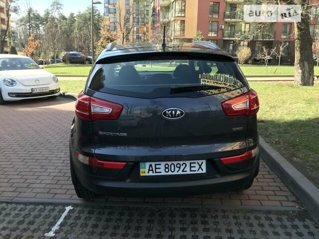 Сірий Кіа Sportage, об'ємом двигуна 1.7 л та пробігом 261 тис. км за 12299 $, фото 13 на Automoto.ua