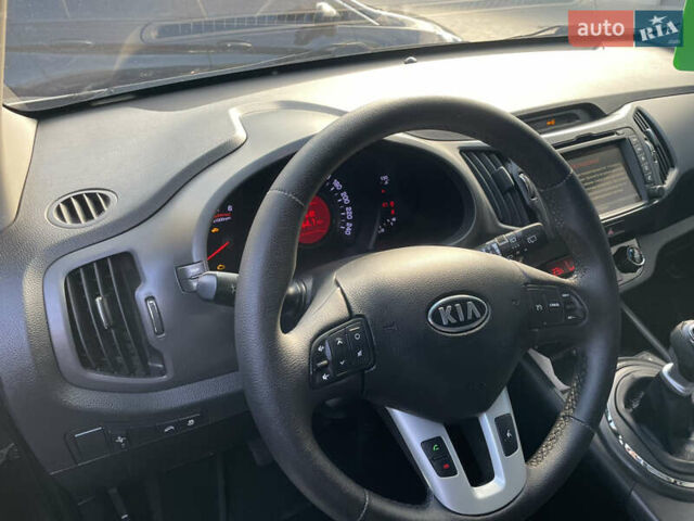 Сірий Кіа Sportage, об'ємом двигуна 1.7 л та пробігом 159 тис. км за 12950 $, фото 5 на Automoto.ua