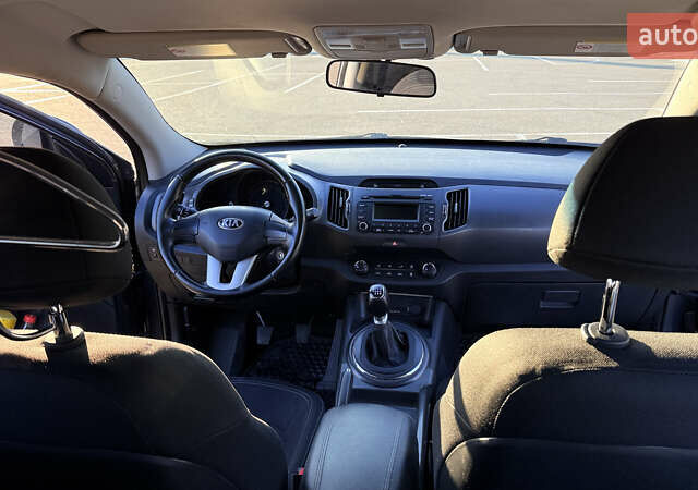 Серый Киа Sportage, объемом двигателя 1.69 л и пробегом 115 тыс. км за 12500 $, фото 12 на Automoto.ua