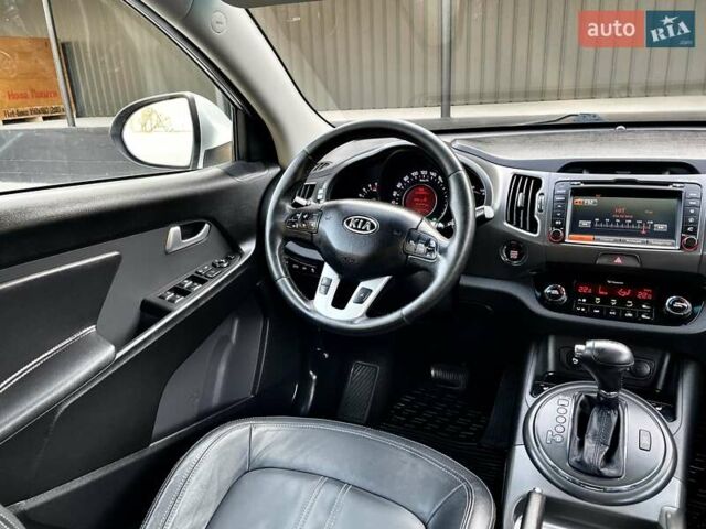 Серый Киа Sportage, объемом двигателя 2 л и пробегом 246 тыс. км за 12999 $, фото 71 на Automoto.ua