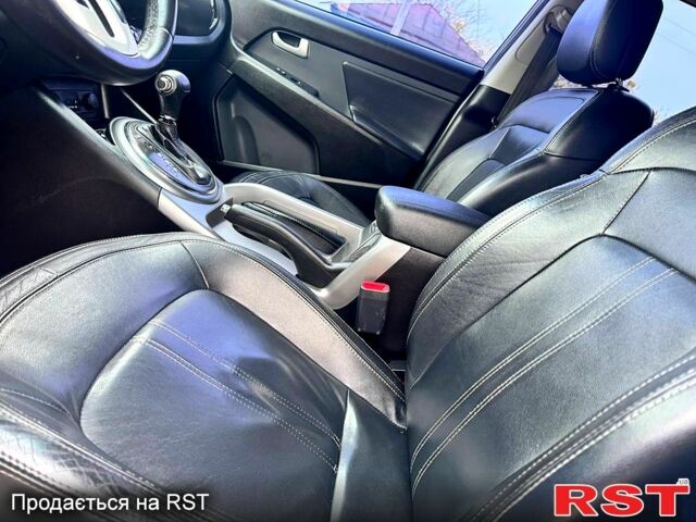 Сірий Кіа Sportage, об'ємом двигуна 2 л та пробігом 139 тис. км за 12250 $, фото 6 на Automoto.ua