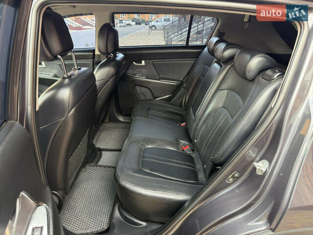 Серый Киа Sportage, объемом двигателя 2 л и пробегом 166 тыс. км за 15999 $, фото 22 на Automoto.ua