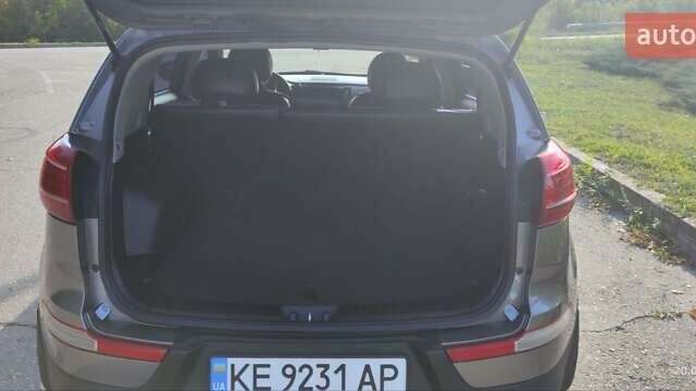 Серый Киа Sportage, объемом двигателя 2 л и пробегом 155 тыс. км за 14000 $, фото 1 на Automoto.ua