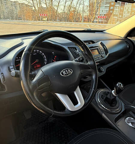 Серый Киа Sportage, объемом двигателя 1.69 л и пробегом 115 тыс. км за 12500 $, фото 21 на Automoto.ua