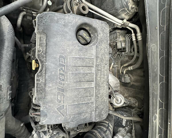 Сірий Кіа Sportage, об'ємом двигуна 1.7 л та пробігом 230 тис. км за 11450 $, фото 59 на Automoto.ua