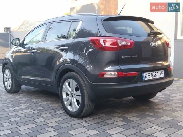 Сірий Кіа Sportage, об'ємом двигуна 2 л та пробігом 230 тис. км за 12400 $, фото 2 на Automoto.ua