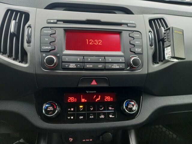 Серый Киа Sportage, объемом двигателя 1.7 л и пробегом 227 тыс. км за 11999 $, фото 10 на Automoto.ua