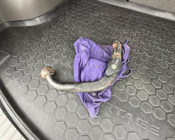 Серый Киа Sportage, объемом двигателя 2 л и пробегом 192 тыс. км за 14000 $, фото 11 на Automoto.ua