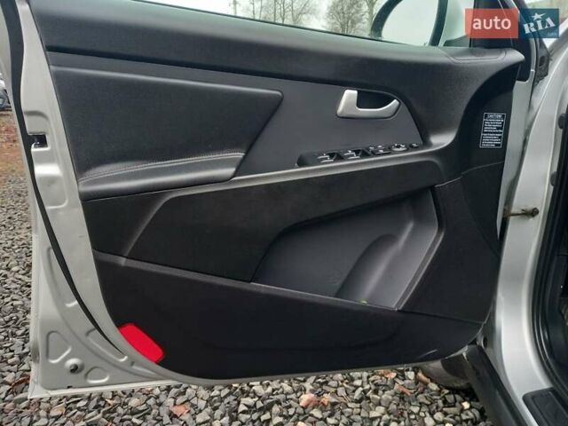 Серый Киа Sportage, объемом двигателя 1.7 л и пробегом 224 тыс. км за 11900 $, фото 74 на Automoto.ua