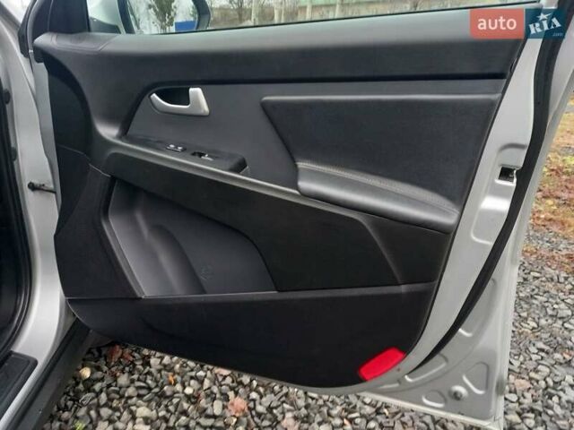 Серый Киа Sportage, объемом двигателя 1.7 л и пробегом 224 тыс. км за 11900 $, фото 29 на Automoto.ua