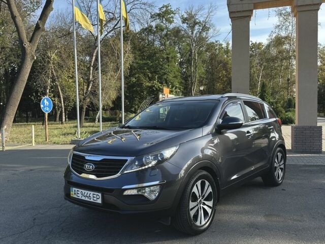 Сірий Кіа Sportage, об'ємом двигуна 2 л та пробігом 153 тис. км за 12500 $, фото 1 на Automoto.ua