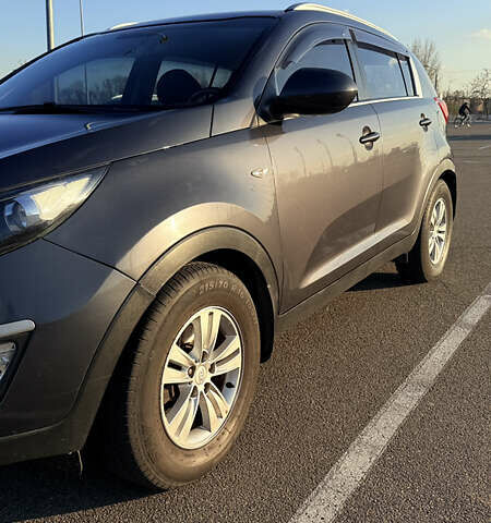 Серый Киа Sportage, объемом двигателя 1.69 л и пробегом 115 тыс. км за 12500 $, фото 2 на Automoto.ua