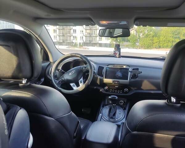 Серый Киа Sportage, объемом двигателя 2 л и пробегом 182 тыс. км за 14650 $, фото 7 на Automoto.ua
