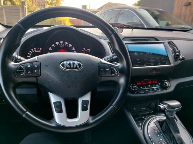 Сірий Кіа Sportage, об'ємом двигуна 2 л та пробігом 228 тис. км за 12400 $, фото 7 на Automoto.ua