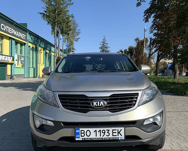 Серый Киа Sportage, объемом двигателя 2 л и пробегом 219 тыс. км за 13500 $, фото 3 на Automoto.ua