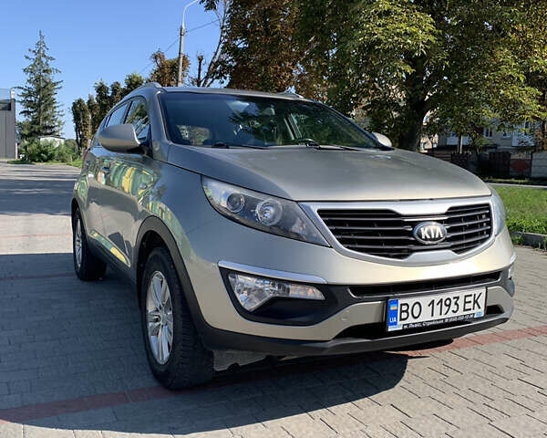 Серый Киа Sportage, объемом двигателя 2 л и пробегом 219 тыс. км за 13500 $, фото 4 на Automoto.ua