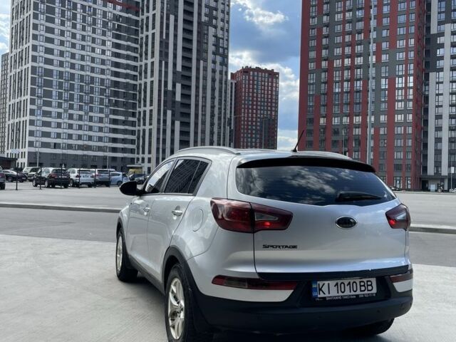 Серый Киа Sportage, объемом двигателя 2 л и пробегом 135 тыс. км за 13599 $, фото 2 на Automoto.ua