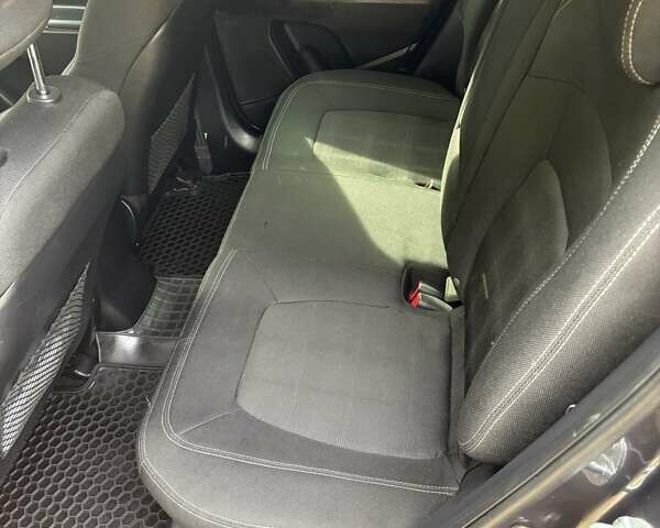 Сірий Кіа Sportage, об'ємом двигуна 1.69 л та пробігом 94 тис. км за 14000 $, фото 8 на Automoto.ua