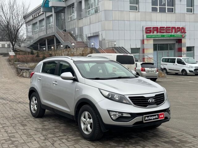 Серый Киа Sportage, объемом двигателя 2 л и пробегом 144 тыс. км за 11990 $, фото 2 на Automoto.ua