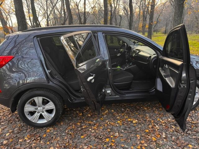 Серый Киа Sportage, объемом двигателя 0 л и пробегом 188 тыс. км за 13000 $, фото 3 на Automoto.ua
