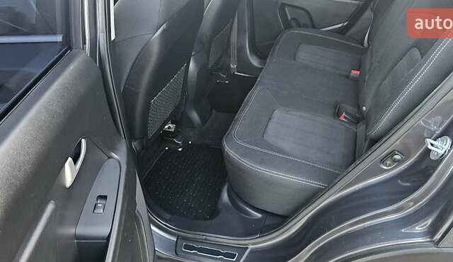 Серый Киа Sportage, объемом двигателя 1.7 л и пробегом 202 тыс. км за 12700 $, фото 24 на Automoto.ua