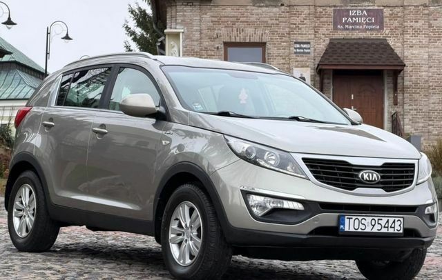 Серый Киа Sportage, объемом двигателя 2 л и пробегом 220 тыс. км за 8000 $, фото 10 на Automoto.ua