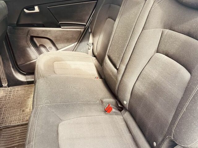 Серый Киа Sportage, объемом двигателя 1.7 л и пробегом 222 тыс. км за 11500 $, фото 9 на Automoto.ua